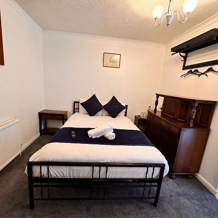 High Trees Guest House Gatwick Horley Ngoại thất bức ảnh