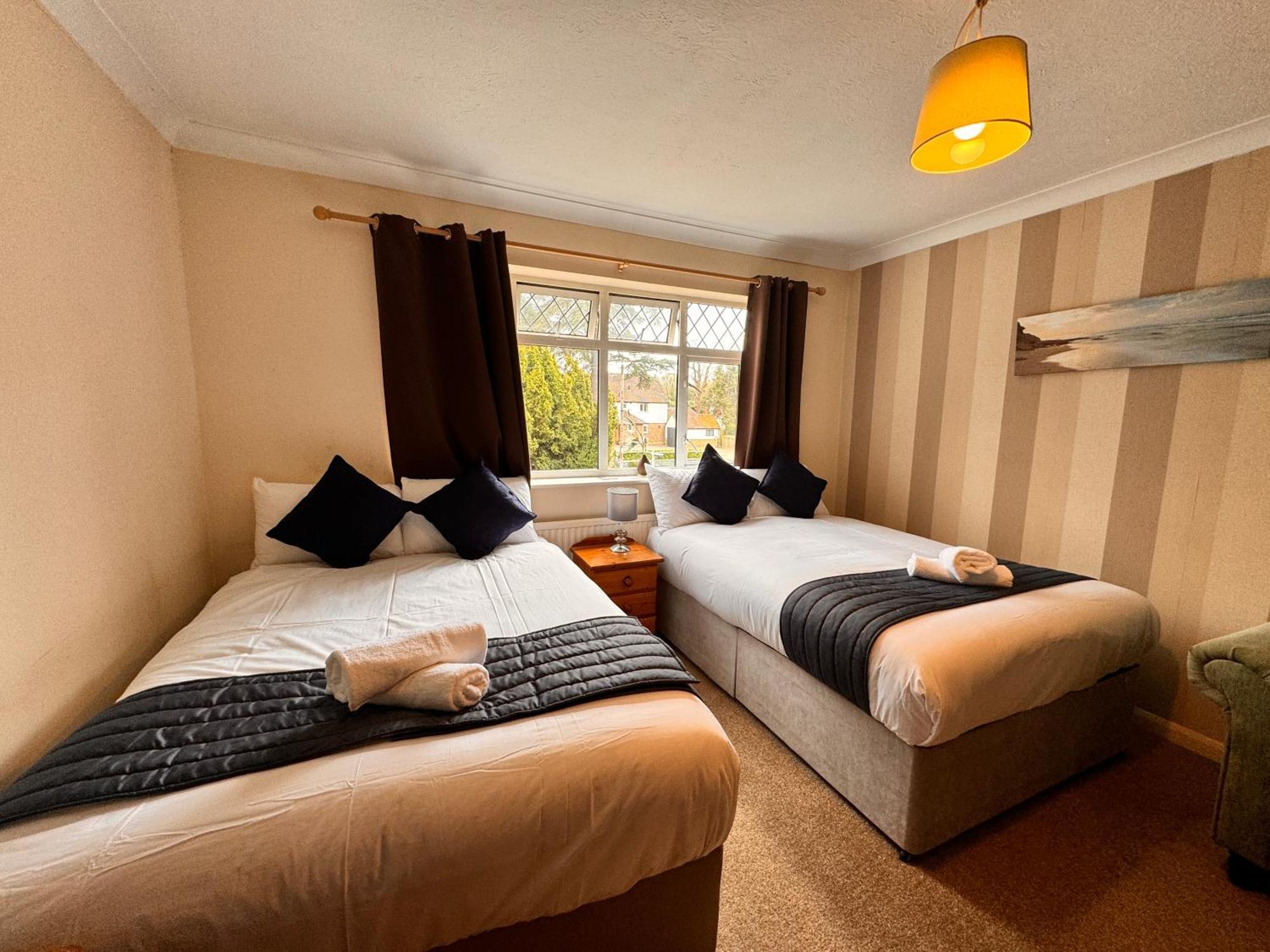 High Trees Guest House Gatwick Horley Ngoại thất bức ảnh