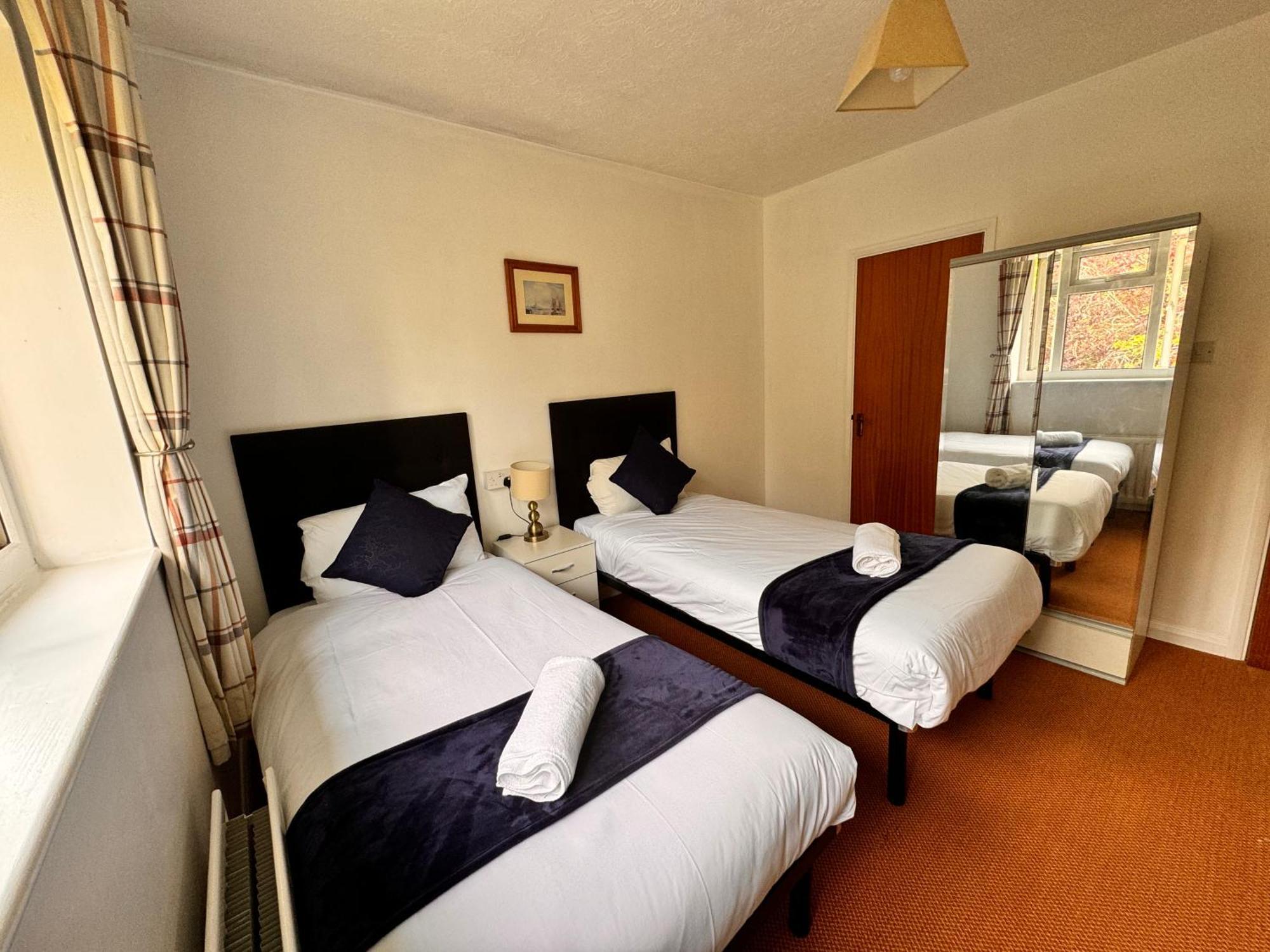 High Trees Guest House Gatwick Horley Ngoại thất bức ảnh