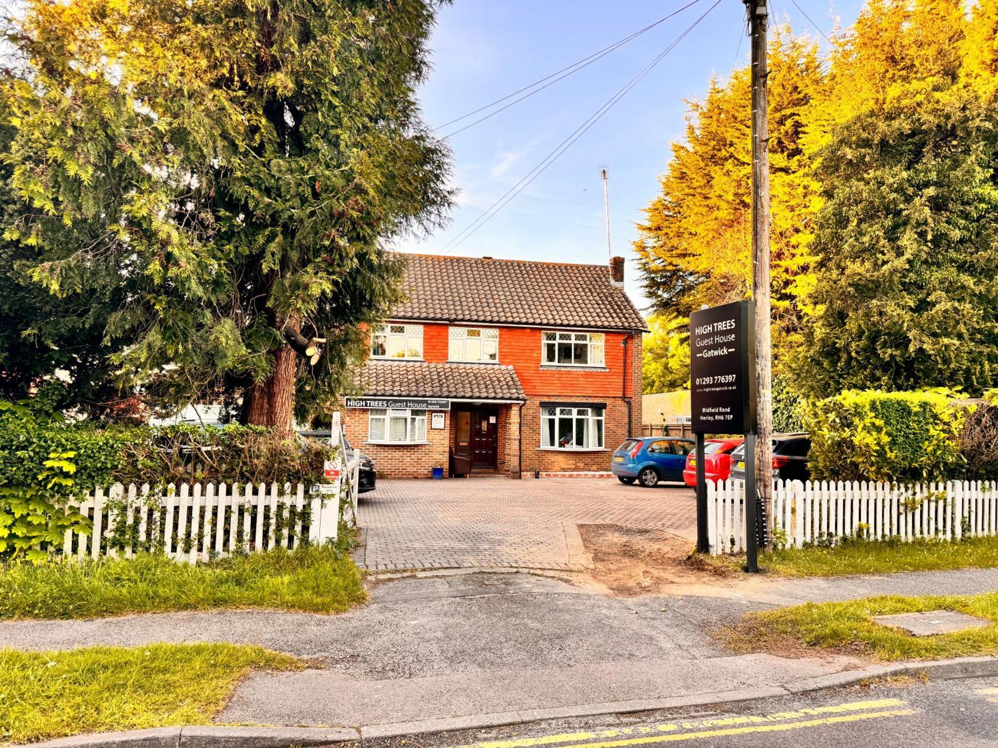 High Trees Guest House Gatwick Horley Ngoại thất bức ảnh
