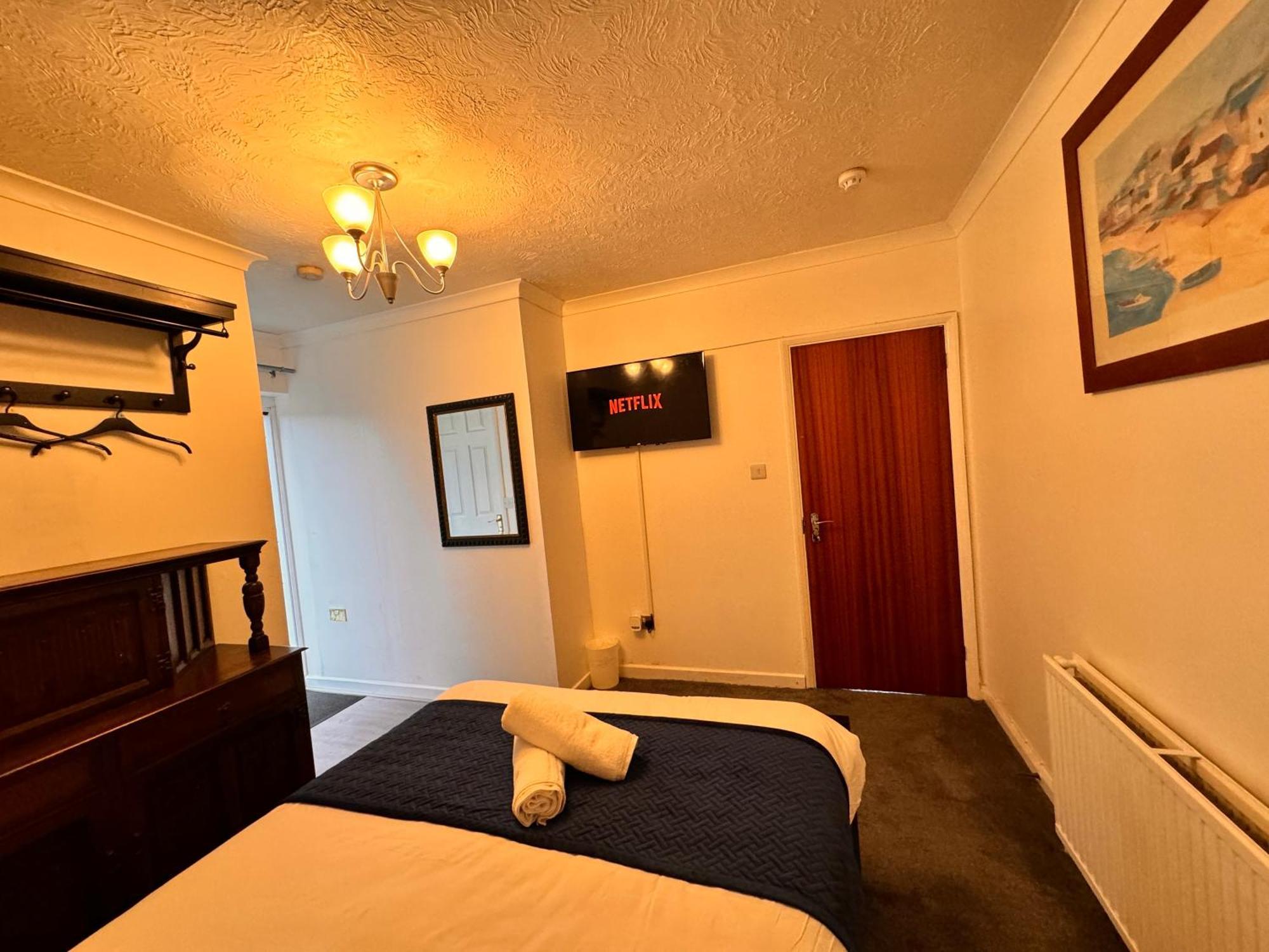 High Trees Guest House Gatwick Horley Ngoại thất bức ảnh