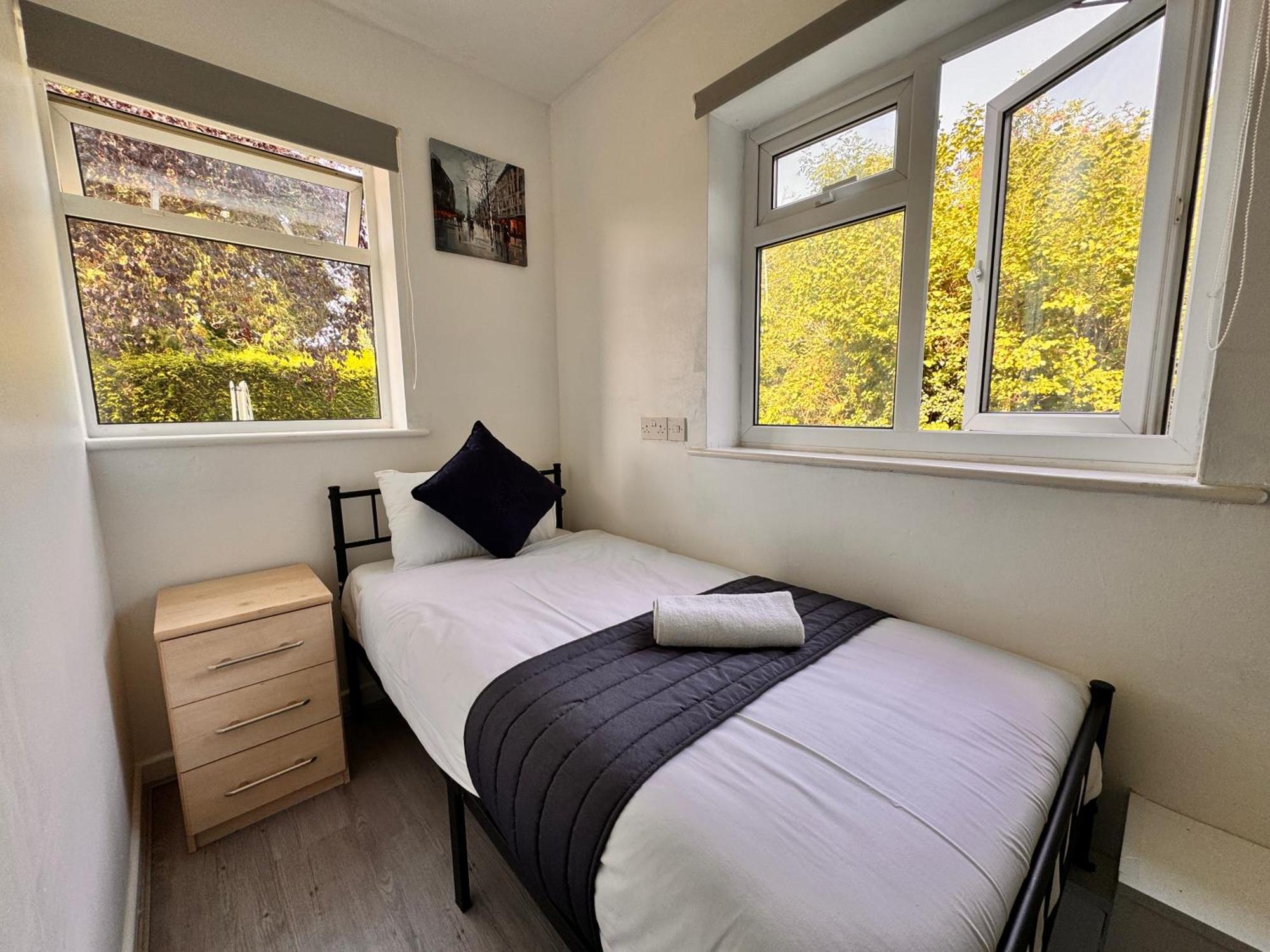 High Trees Guest House Gatwick Horley Ngoại thất bức ảnh
